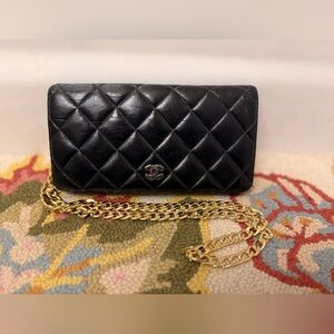 CHANEL Vintage Matelasse Long Bi-Fold Wallet Crossbody CC Silver Black Lambskin